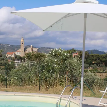 Clicla - Pool, Sea,hommock Swing&laziness Imperia
